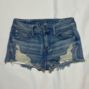 American Eagle | Shortie Jean Shorts Size 4. Distressed.